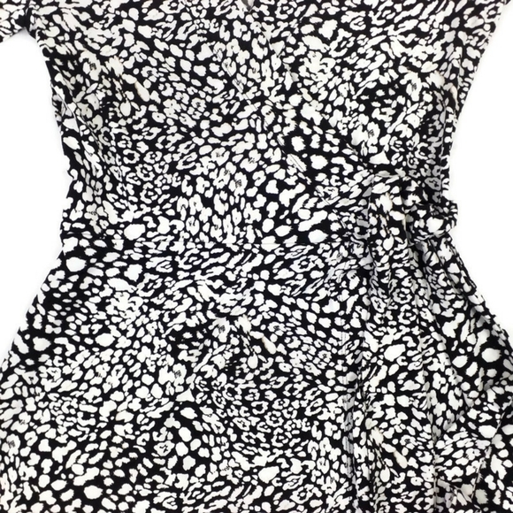 Banana Republic Factory Black White V-Neck Long Sleeve Wrap Dress Women XSP - Picture 6 of 14